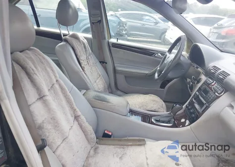 2003 Mercedes-Benz C 240 из США, поврежденный, VIN WDBRF61JX3A457198